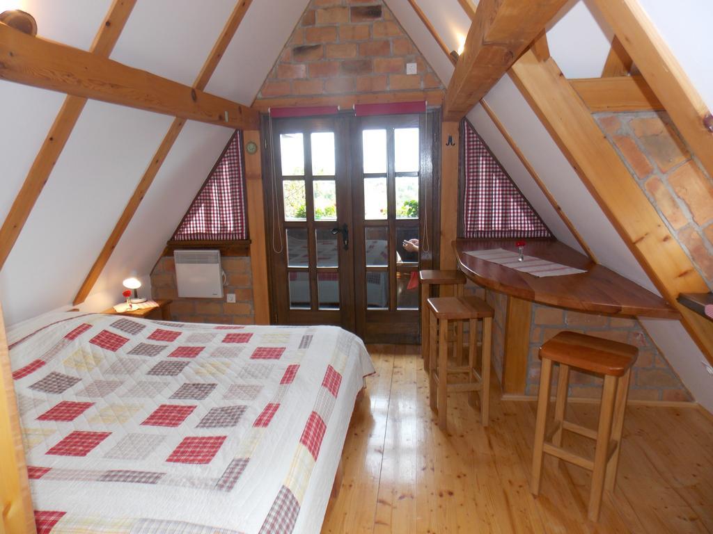 Apartmani Etno Kuca Pod Okicem Samobor Chambre photo